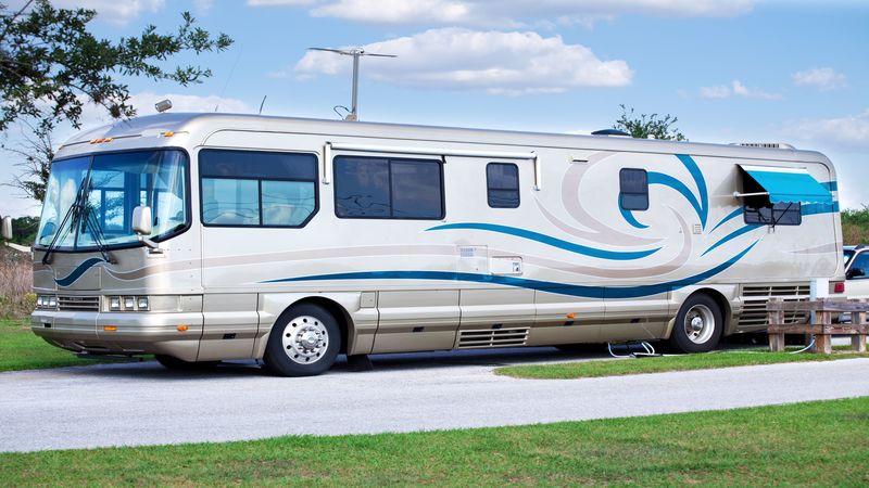 Top 5 Reasons to Seek Professional Storage For RV in Naples FL